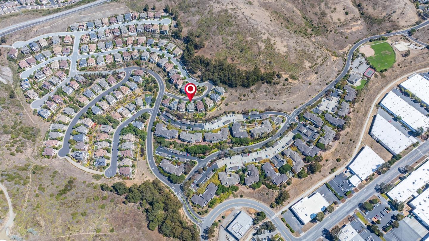 Detail Gallery Image 49 of 58 For 39 Lupine Valley Ct, Brisbane,  CA 94005 - 5 Beds | 3 Baths