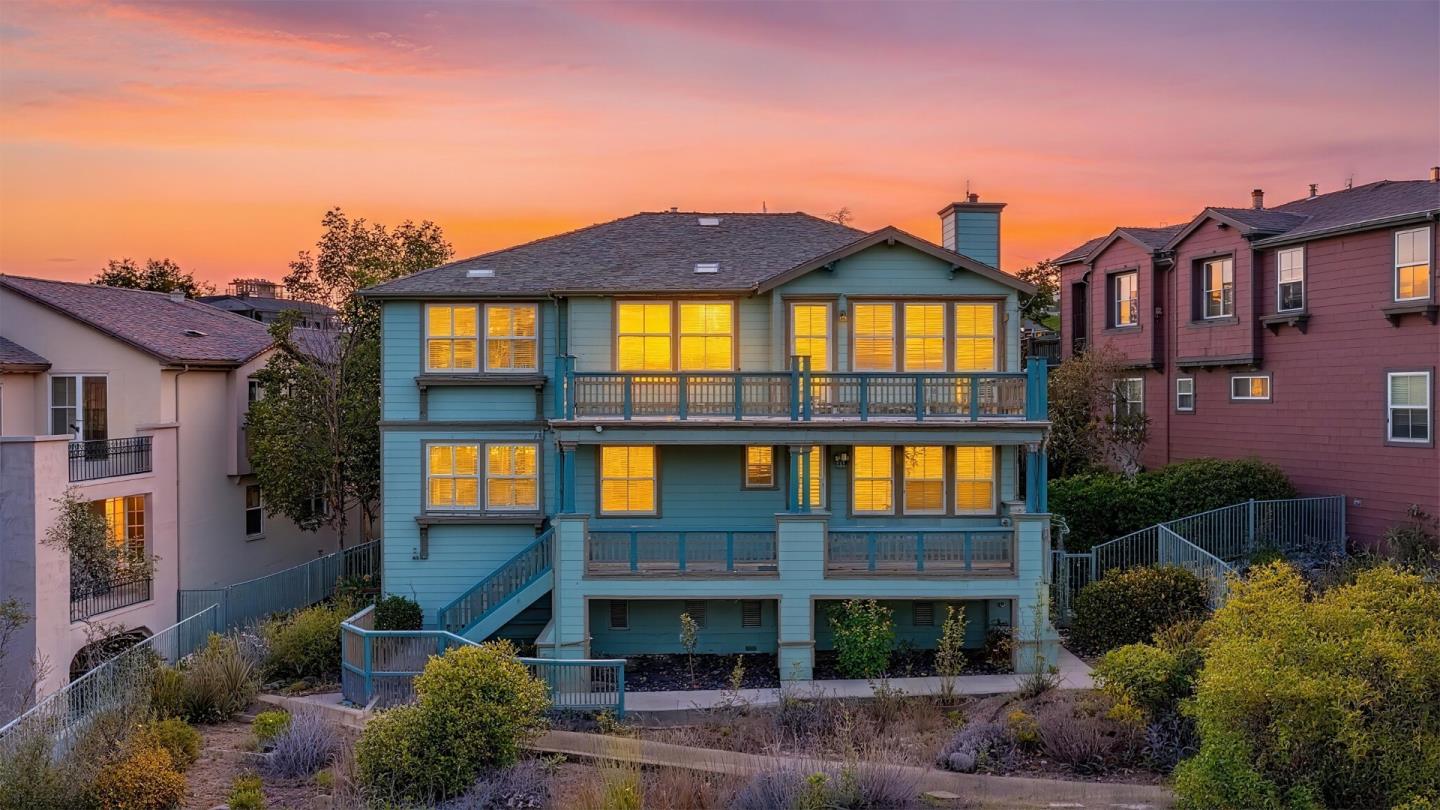 Detail Gallery Image 57 of 58 For 39 Lupine Valley Ct, Brisbane,  CA 94005 - 5 Beds | 3 Baths