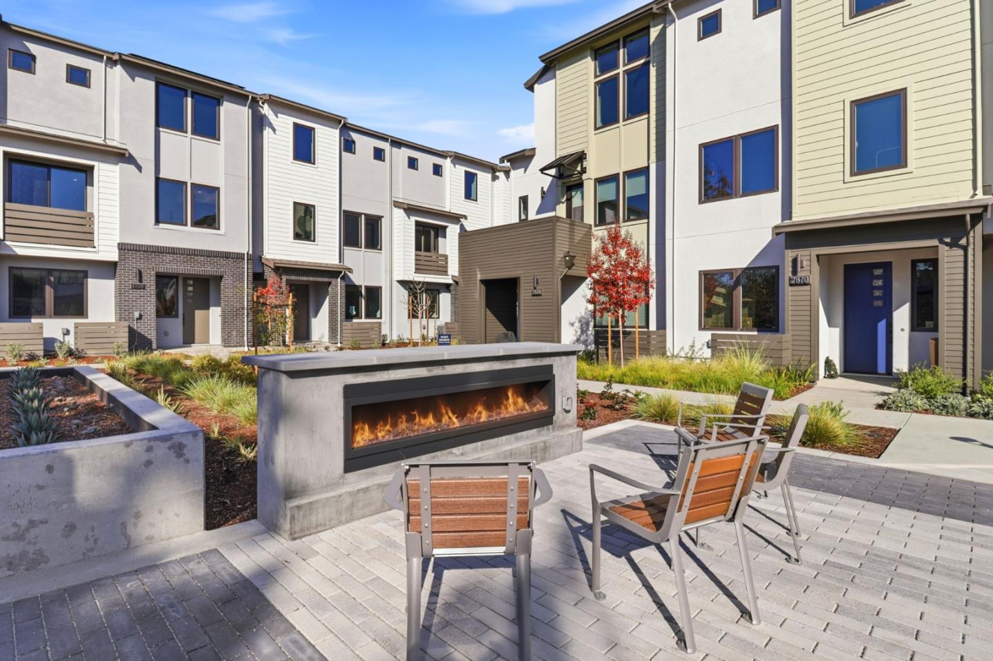 Detail Gallery Image 27 of 30 For 1129 Esther Ct, Palo Alto,  CA 94303 - 3 Beds | 3 Baths