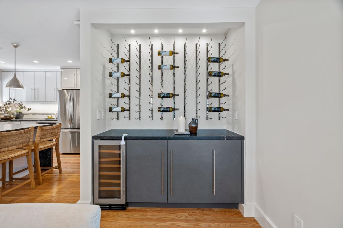Detail Gallery Image 14 of 34 For 1841 Laurinda Dr, San Jose,  CA 95124 - 3 Beds | 2 Baths