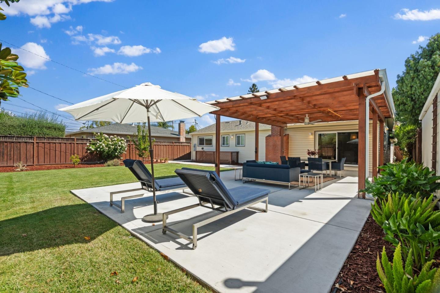 Detail Gallery Image 31 of 34 For 1841 Laurinda Dr, San Jose,  CA 95124 - 3 Beds | 2 Baths