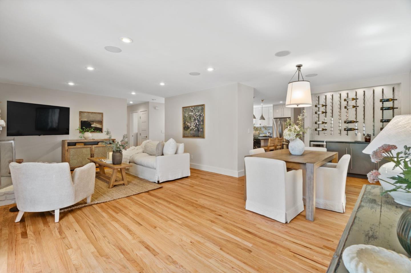 Detail Gallery Image 6 of 34 For 1841 Laurinda Dr, San Jose,  CA 95124 - 3 Beds | 2 Baths