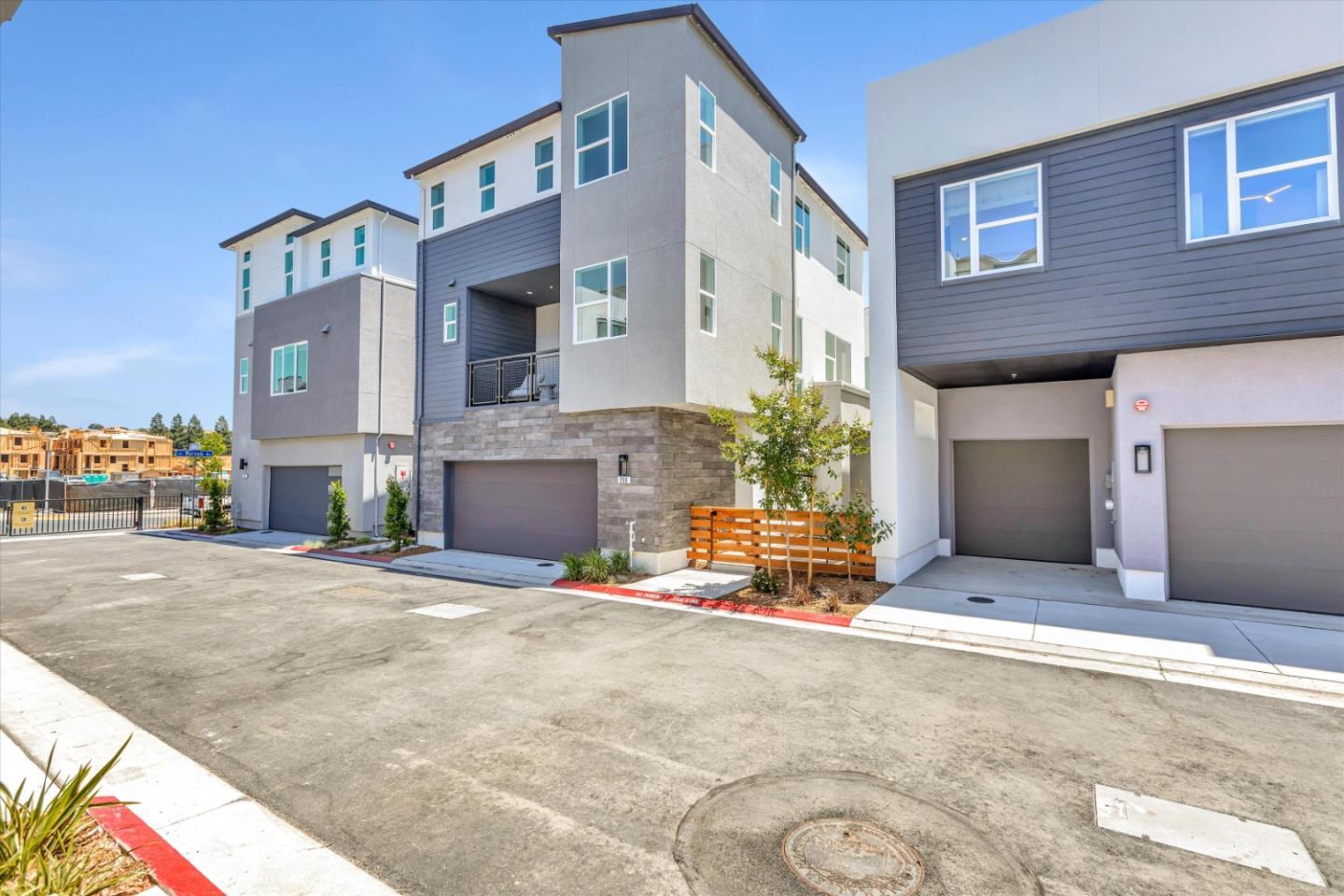 Detail Gallery Image 1 of 21 For 321 Isabelline Ct, San Ramon,  CA 94583 - 4 Beds | 3/1 Baths