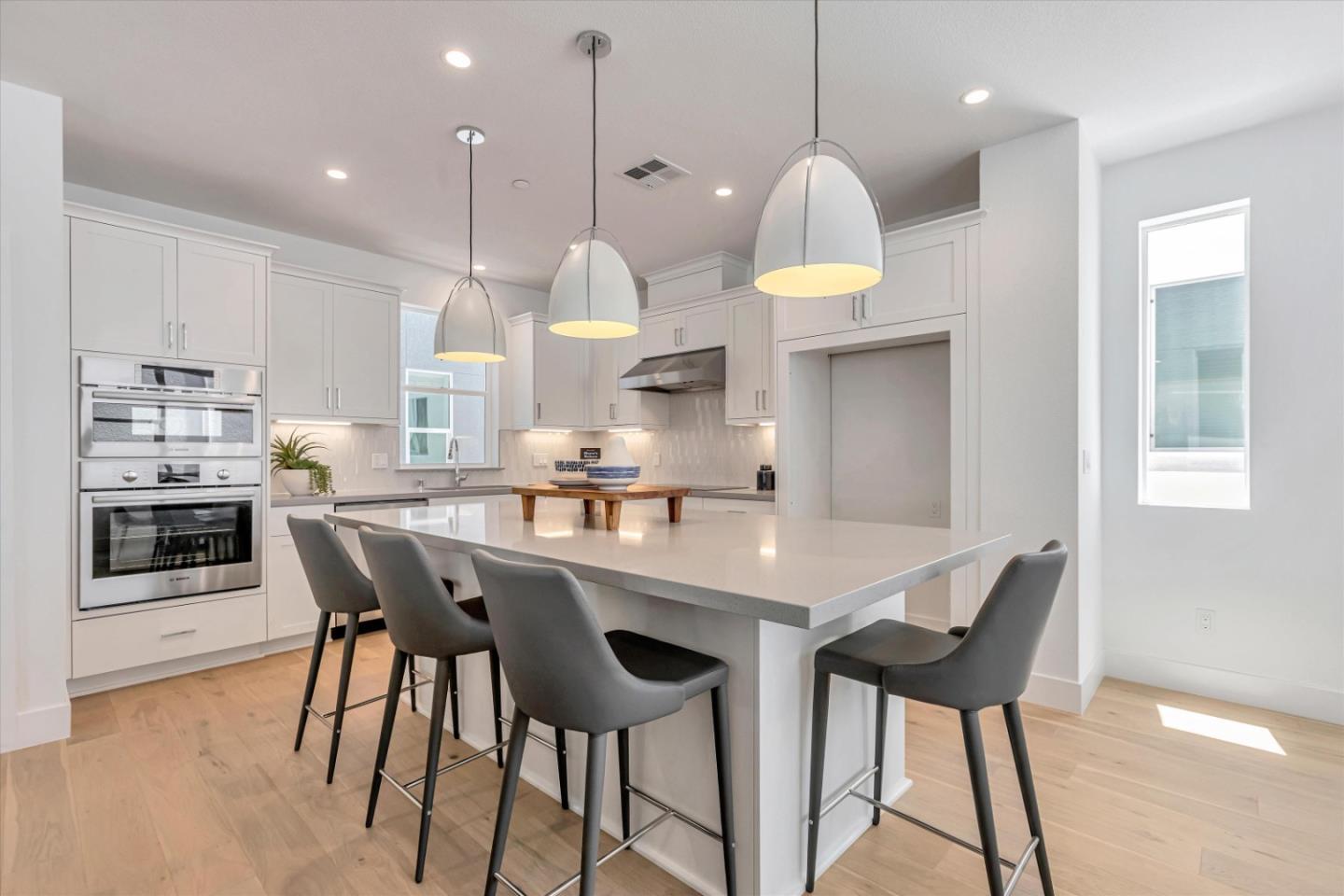 Detail Gallery Image 12 of 21 For 321 Isabelline Ct, San Ramon,  CA 94583 - 4 Beds | 3/1 Baths