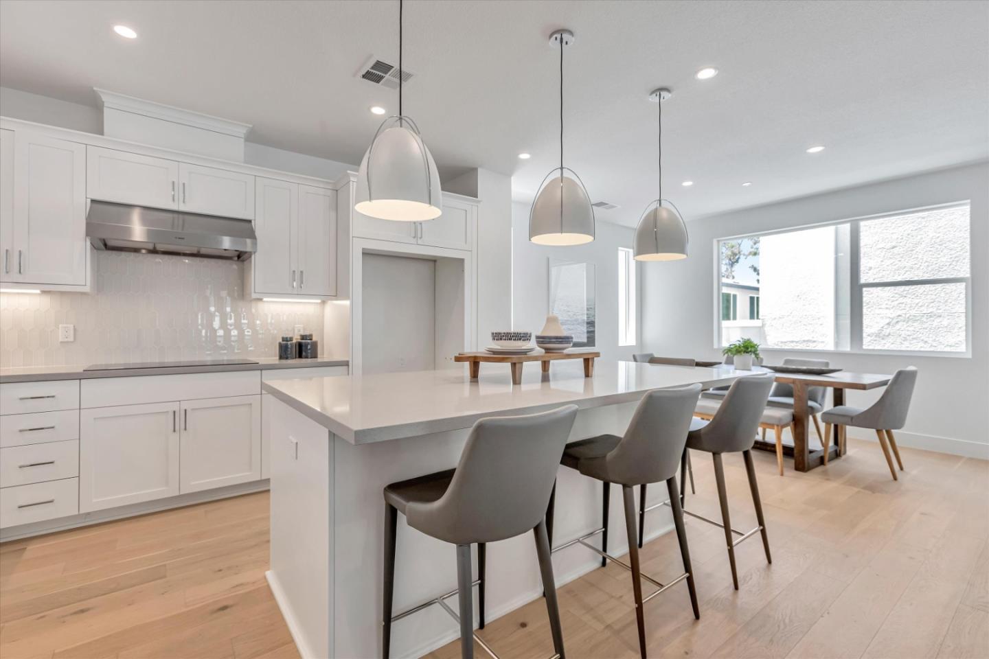 Detail Gallery Image 8 of 21 For 321 Isabelline Ct, San Ramon,  CA 94583 - 4 Beds | 3/1 Baths