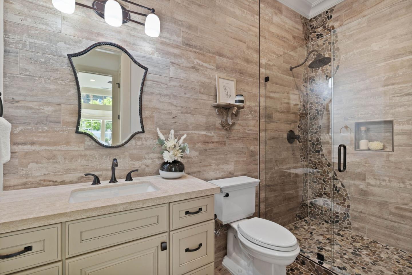 Detail Gallery Image 27 of 66 For 115 Yosemite Way, Los Gatos,  CA 95030 - 5 Beds | 4 Baths