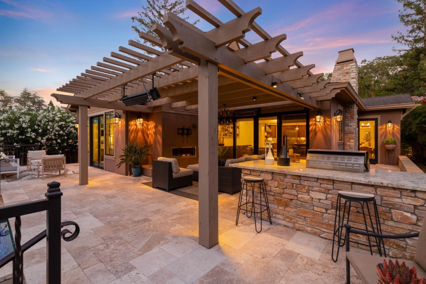 Detail Gallery Image 4 of 66 For 115 Yosemite Way, Los Gatos,  CA 95030 - 5 Beds | 4 Baths