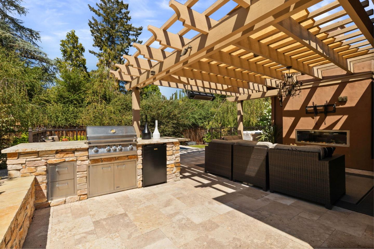 Detail Gallery Image 40 of 66 For 115 Yosemite Way, Los Gatos,  CA 95030 - 5 Beds | 4 Baths