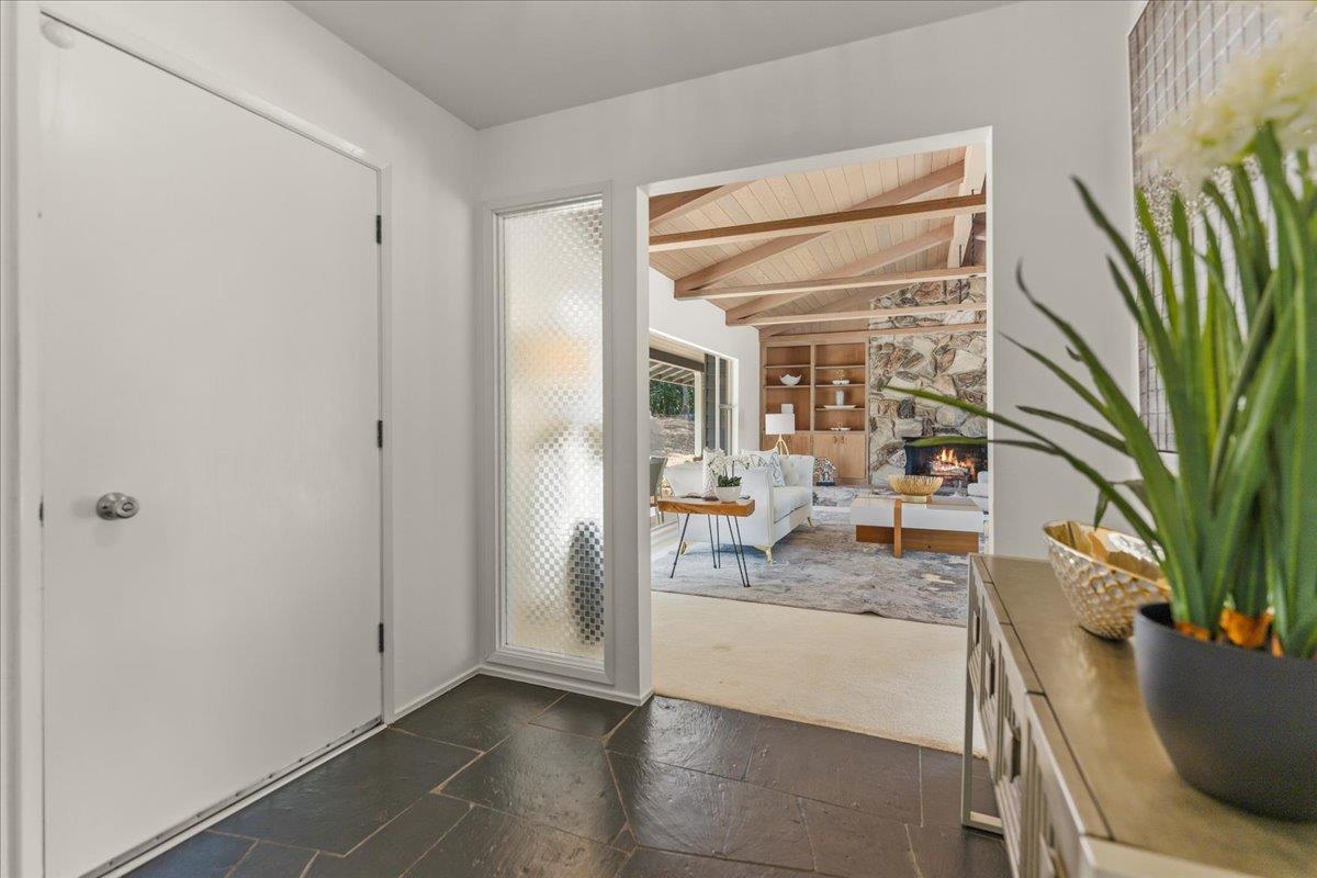 Detail Gallery Image 4 of 25 For 19660 Bainter Way, Los Gatos,  CA 95030 - 4 Beds | 3 Baths