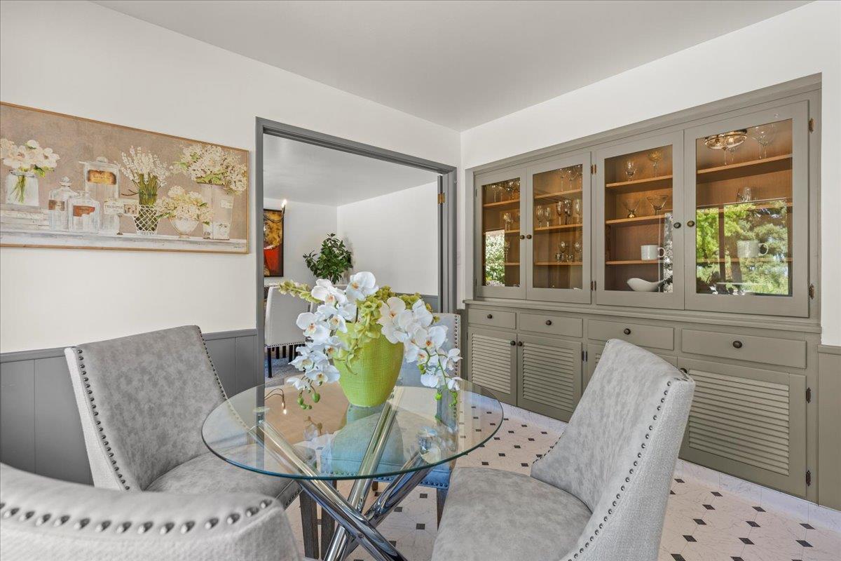 Detail Gallery Image 9 of 25 For 19660 Bainter Way, Los Gatos,  CA 95030 - 4 Beds | 3 Baths