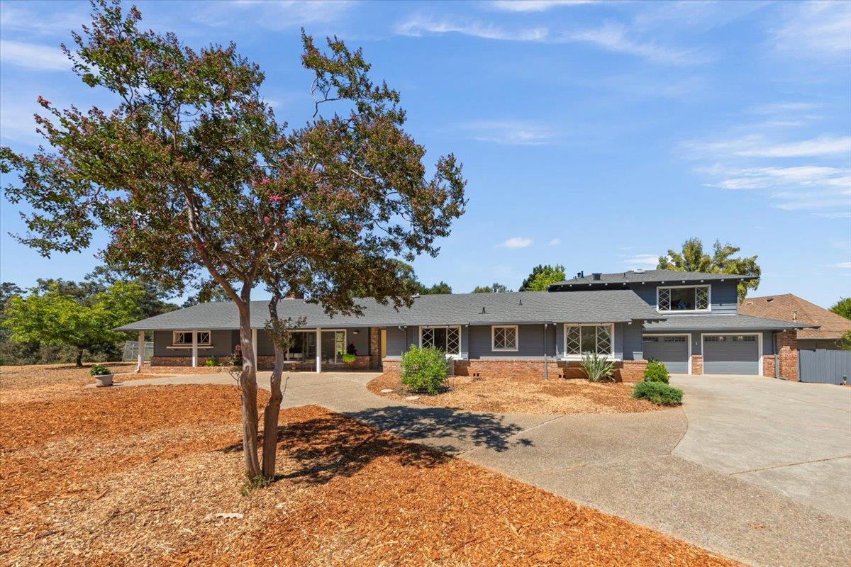 Detail Gallery Image 2 of 25 For 19660 Bainter Way, Los Gatos,  CA 95030 - 4 Beds | 3 Baths