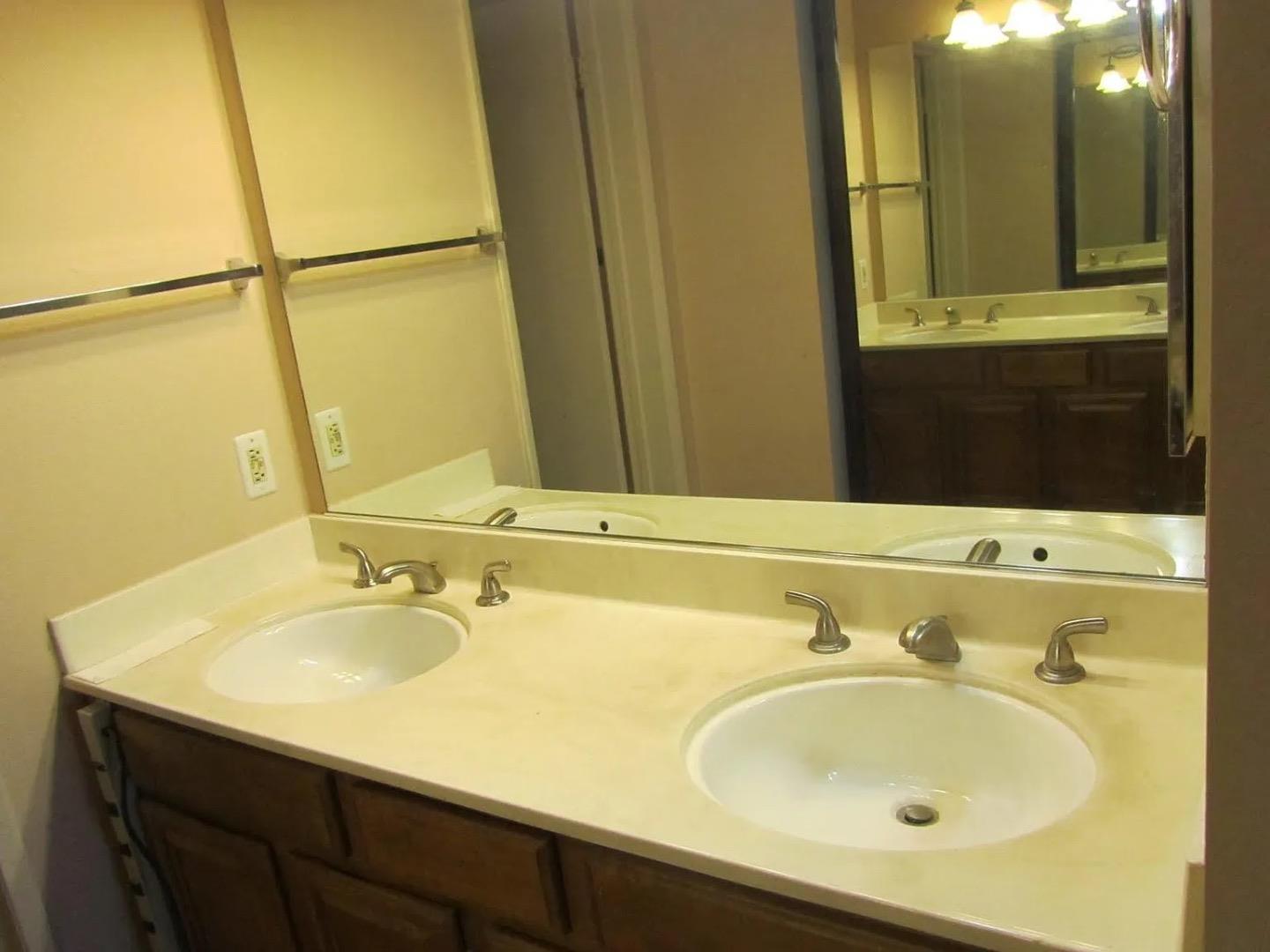 Detail Gallery Image 10 of 13 For 3580 Birchwood Ter #204,  Fremont,  CA 94536 - 2 Beds | 2 Baths