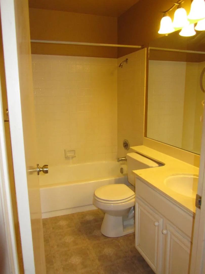 Detail Gallery Image 11 of 13 For 3580 Birchwood Ter #204,  Fremont,  CA 94536 - 2 Beds | 2 Baths