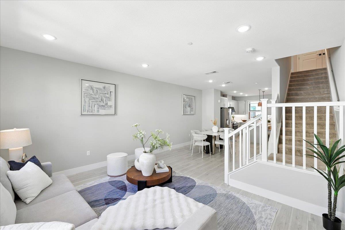 Detail Gallery Image 10 of 60 For 815 Santa Cecilia Ter, Sunnyvale,  CA 94085 - 3 Beds | 3/1 Baths