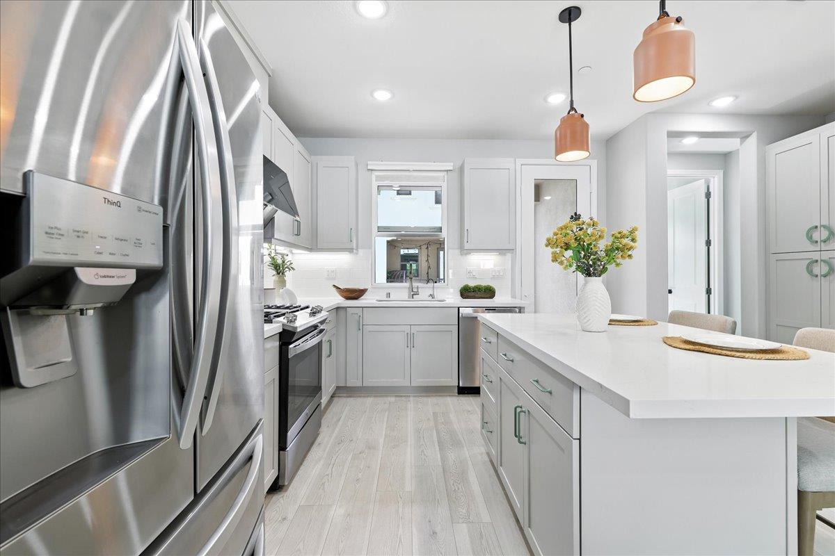 Detail Gallery Image 19 of 60 For 815 Santa Cecilia Ter, Sunnyvale,  CA 94085 - 3 Beds | 3/1 Baths