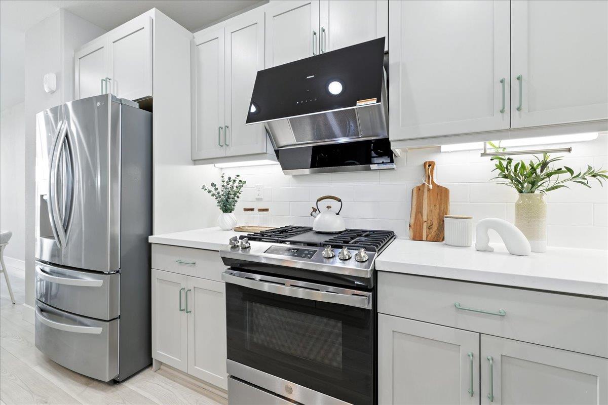 Detail Gallery Image 20 of 60 For 815 Santa Cecilia Ter, Sunnyvale,  CA 94085 - 3 Beds | 3/1 Baths