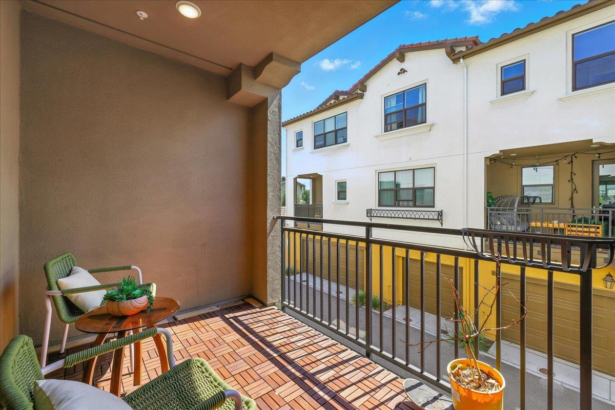 Detail Gallery Image 26 of 60 For 815 Santa Cecilia Ter, Sunnyvale,  CA 94085 - 3 Beds | 3/1 Baths
