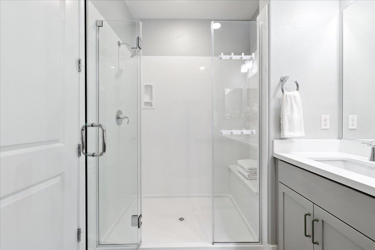 Detail Gallery Image 36 of 60 For 815 Santa Cecilia Ter, Sunnyvale,  CA 94085 - 3 Beds | 3/1 Baths