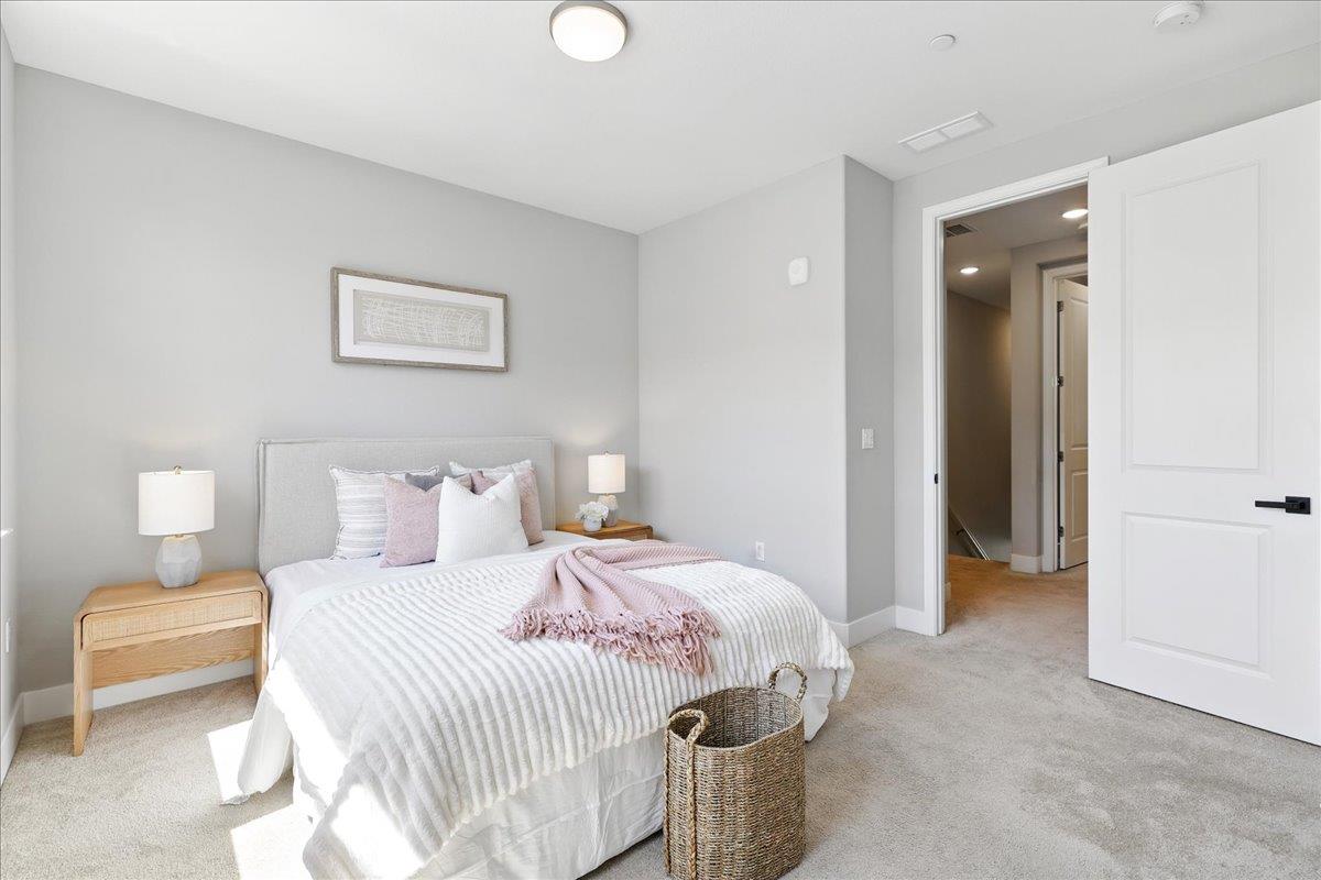Detail Gallery Image 40 of 60 For 815 Santa Cecilia Ter, Sunnyvale,  CA 94085 - 3 Beds | 3/1 Baths