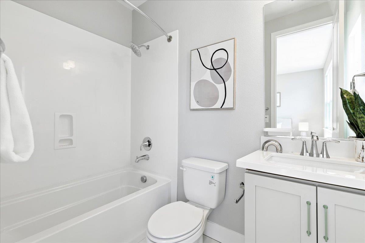 Detail Gallery Image 42 of 60 For 815 Santa Cecilia Ter, Sunnyvale,  CA 94085 - 3 Beds | 3/1 Baths