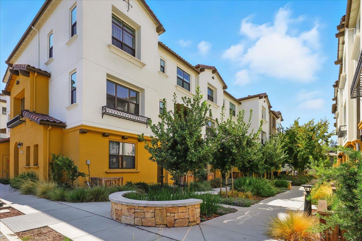 Detail Gallery Image 53 of 60 For 815 Santa Cecilia Ter, Sunnyvale,  CA 94085 - 3 Beds | 3/1 Baths
