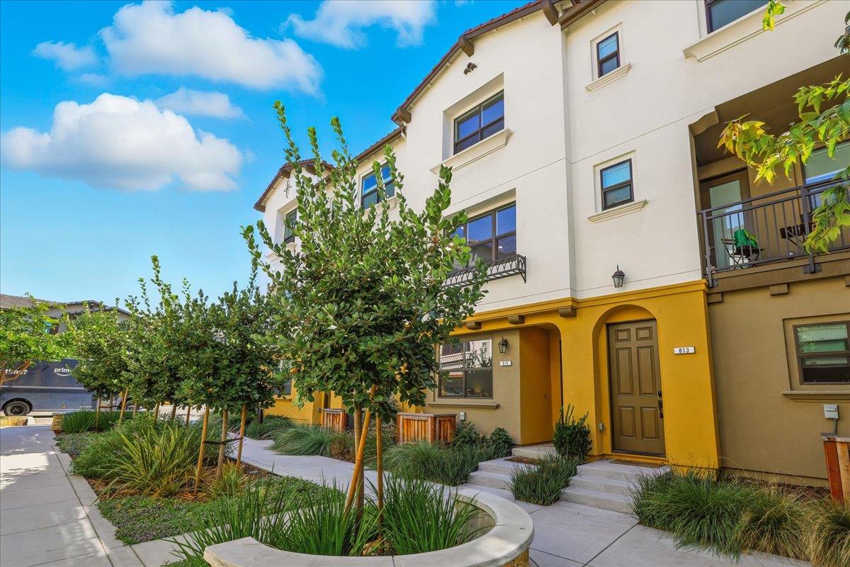 Detail Gallery Image 54 of 60 For 815 Santa Cecilia Ter, Sunnyvale,  CA 94085 - 3 Beds | 3/1 Baths