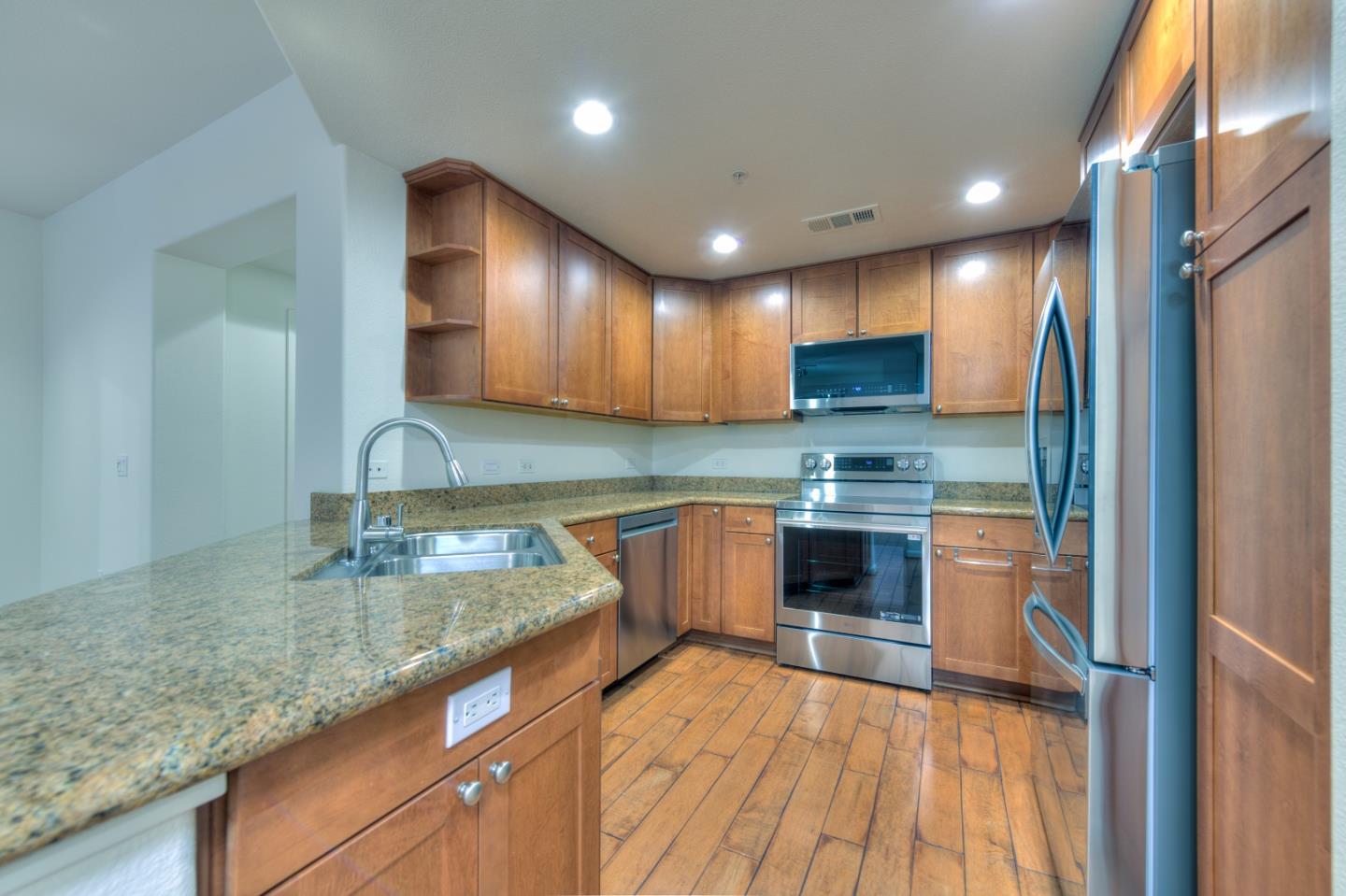 Detail Gallery Image 11 of 52 For 800 S Abel St #219,  Milpitas,  CA 95035 - 2 Beds | 2 Baths