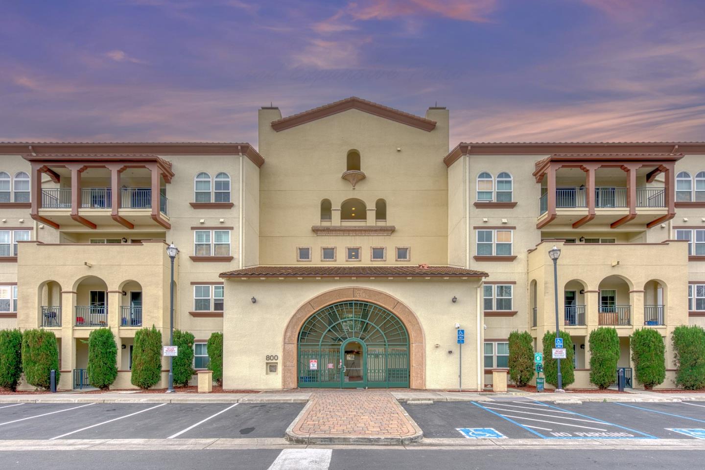 Detail Gallery Image 2 of 52 For 800 S Abel St #219,  Milpitas,  CA 95035 - 2 Beds | 2 Baths