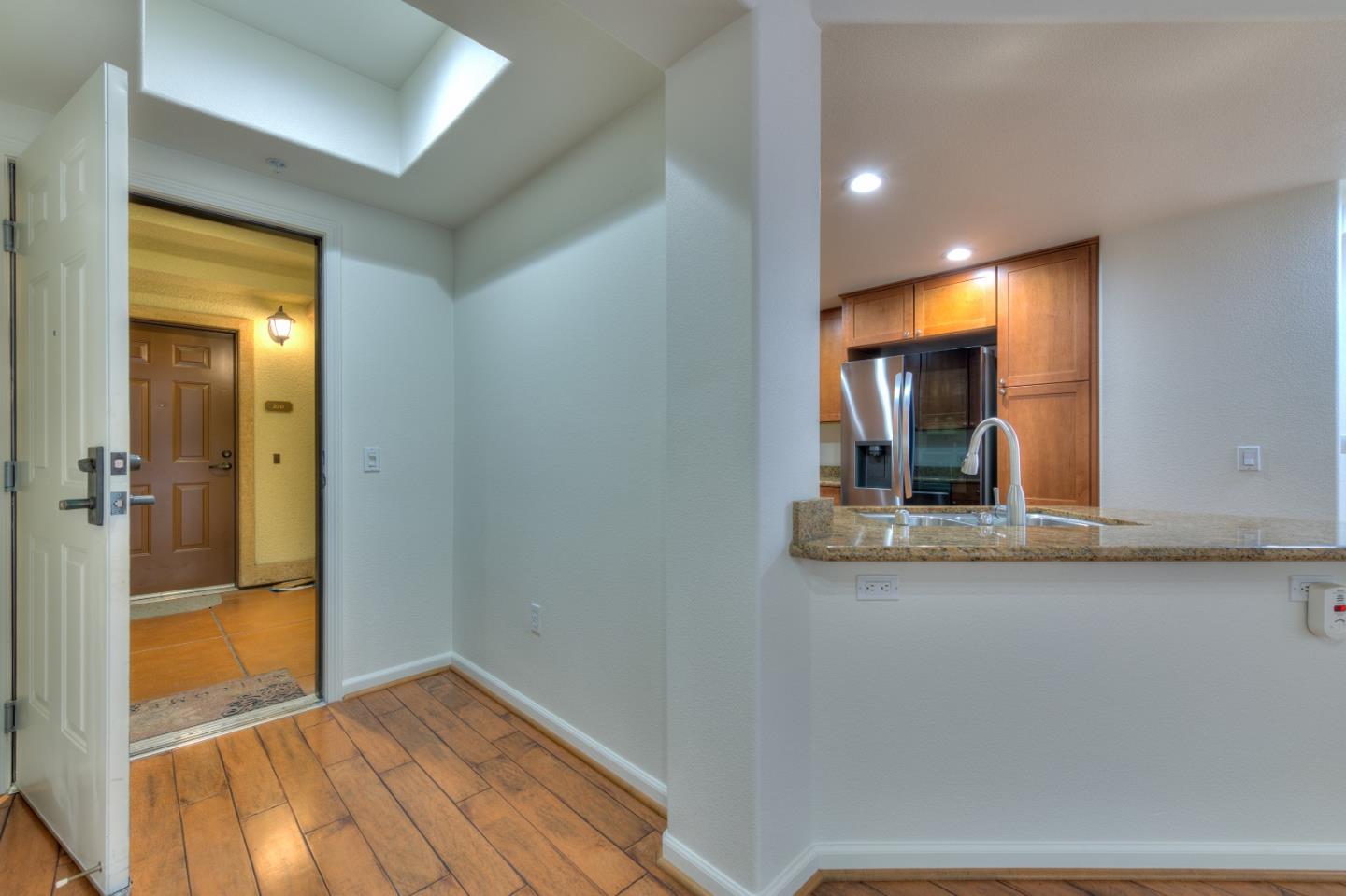 Detail Gallery Image 9 of 52 For 800 S Abel St #219,  Milpitas,  CA 95035 - 2 Beds | 2 Baths