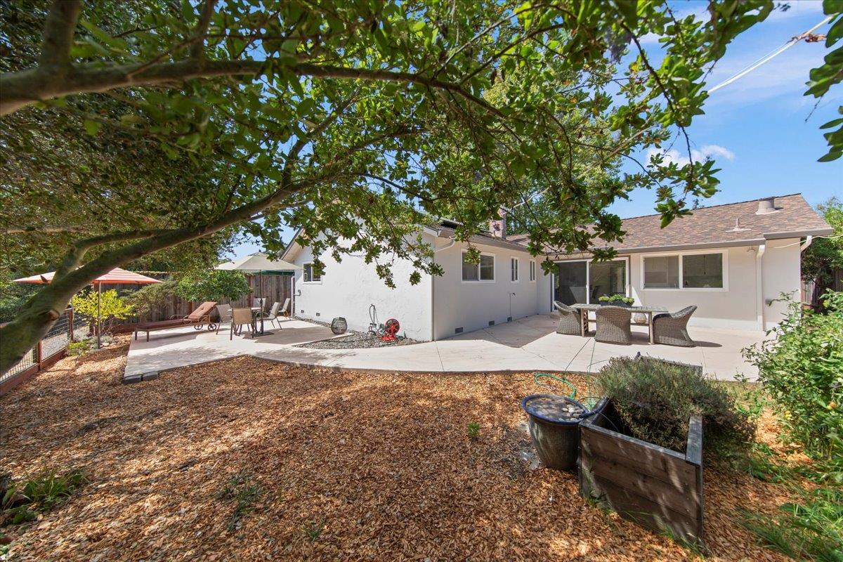 Detail Gallery Image 19 of 23 For 209 Calvin Pl, Santa Cruz,  CA 95060 - 3 Beds | 2 Baths