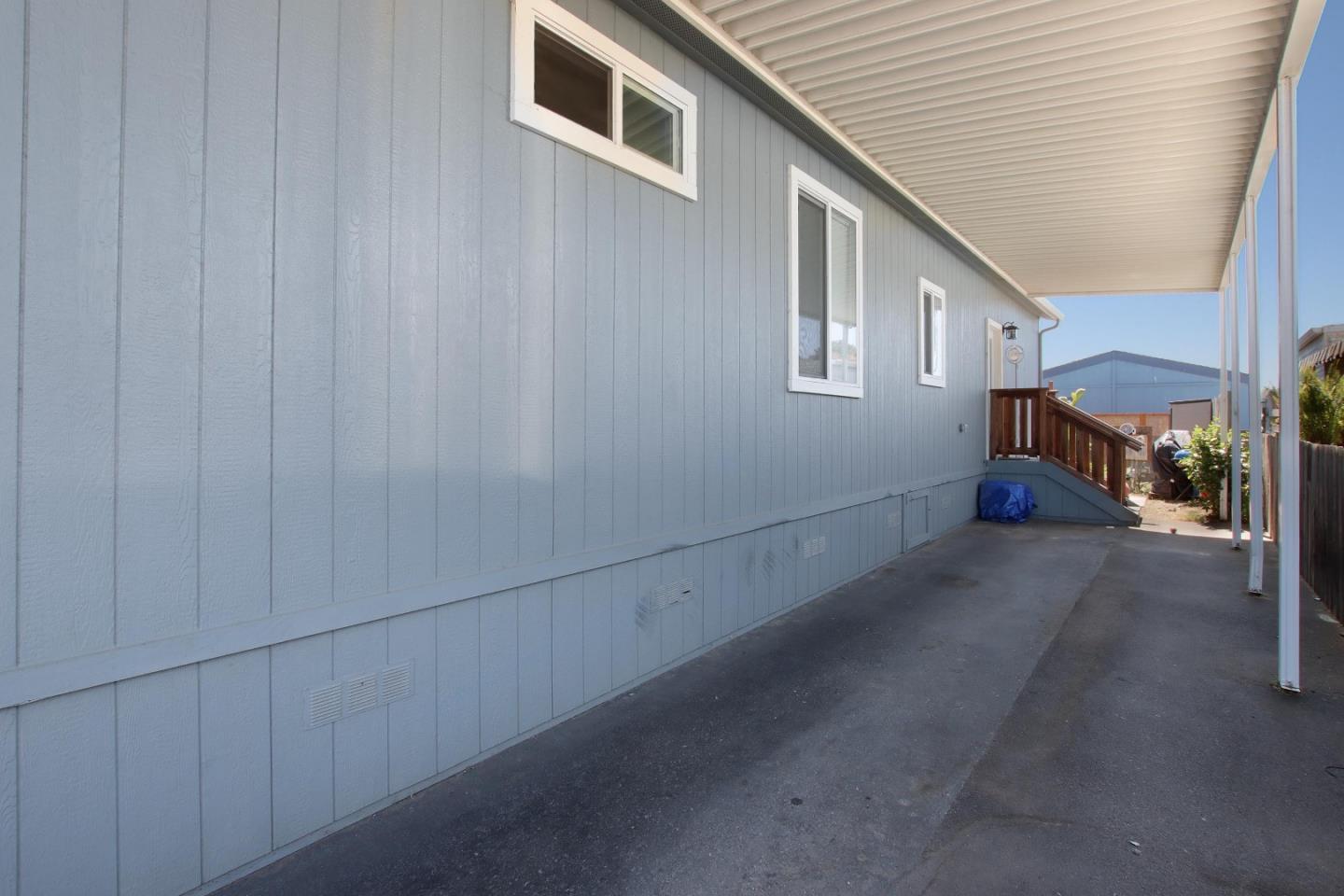 Detail Gallery Image 5 of 33 For 1099 38th Ave #33,  Santa Cruz,  CA 95062 - 4 Beds | 2 Baths