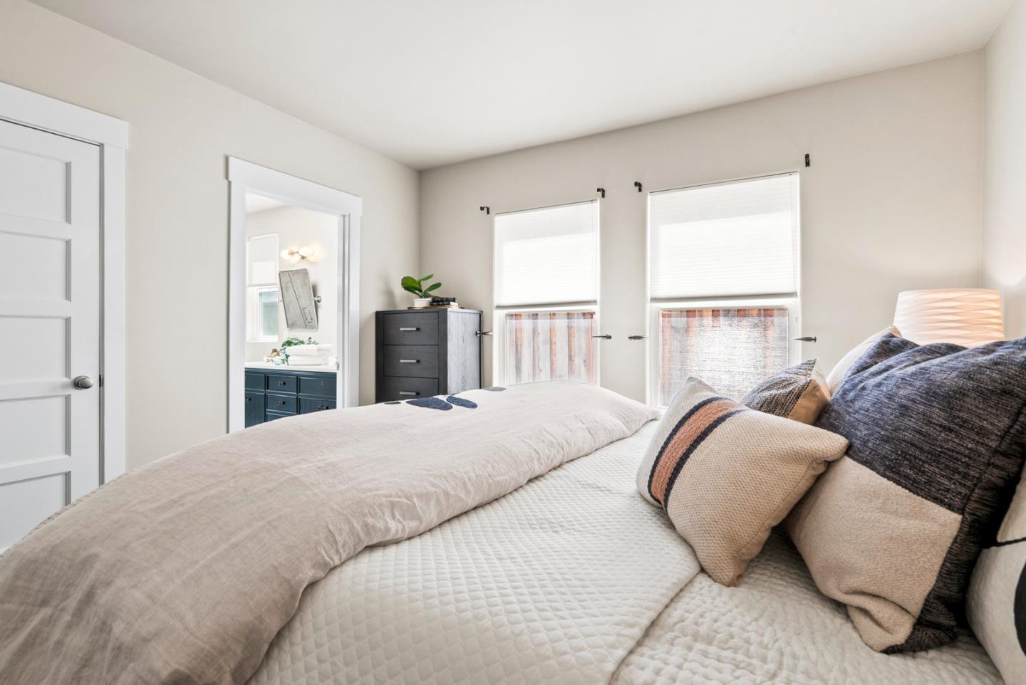 Detail Gallery Image 17 of 36 For 1494 Mckendrie St, San Jose,  CA 95126 - 2 Beds | 2 Baths
