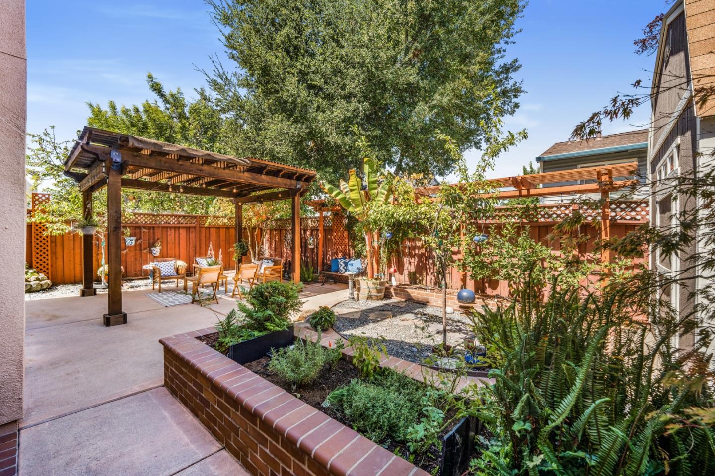 Detail Gallery Image 21 of 38 For 1655 Tupolo Dr, San Jose,  CA 95124 - 4 Beds | 3 Baths