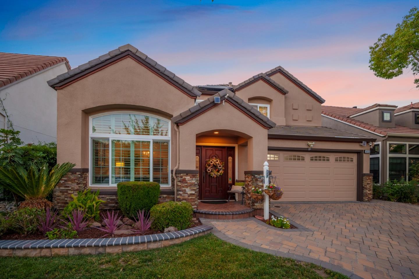 Detail Gallery Image 26 of 38 For 1655 Tupolo Dr, San Jose,  CA 95124 - 4 Beds | 3 Baths