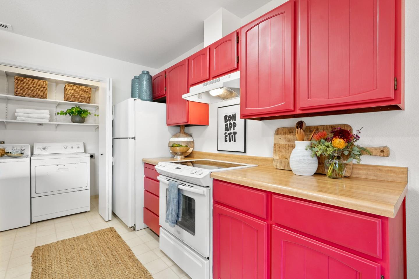 Detail Gallery Image 11 of 30 For 153 Peach Ter, Santa Cruz,  CA 95060 - 2 Beds | 1 Baths