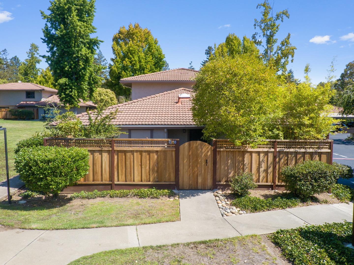 Detail Gallery Image 22 of 30 For 153 Peach Ter, Santa Cruz,  CA 95060 - 2 Beds | 1 Baths