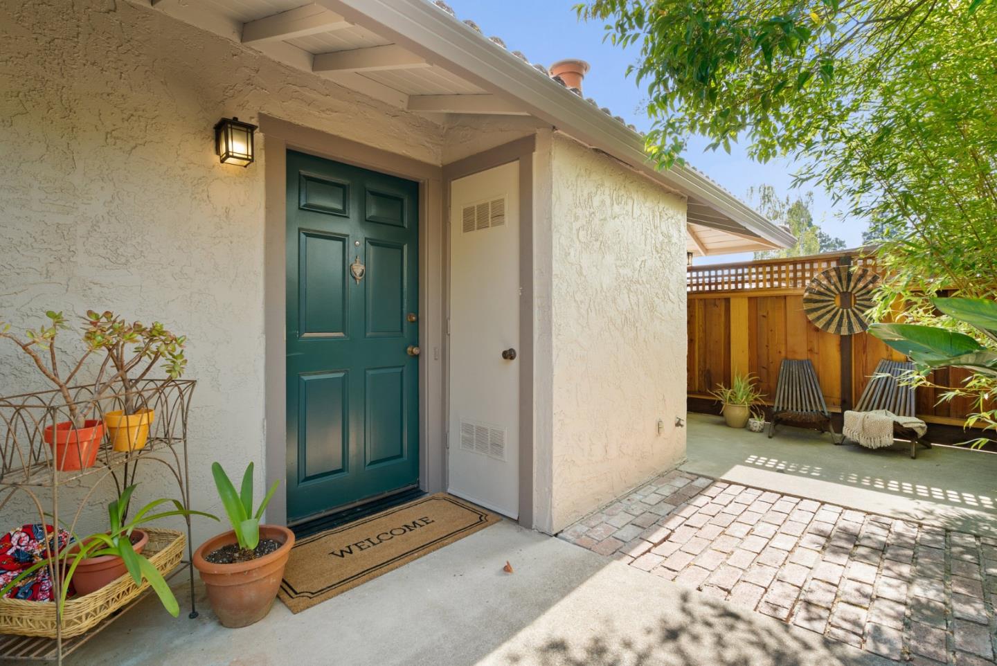 Detail Gallery Image 5 of 30 For 153 Peach Ter, Santa Cruz,  CA 95060 - 2 Beds | 1 Baths