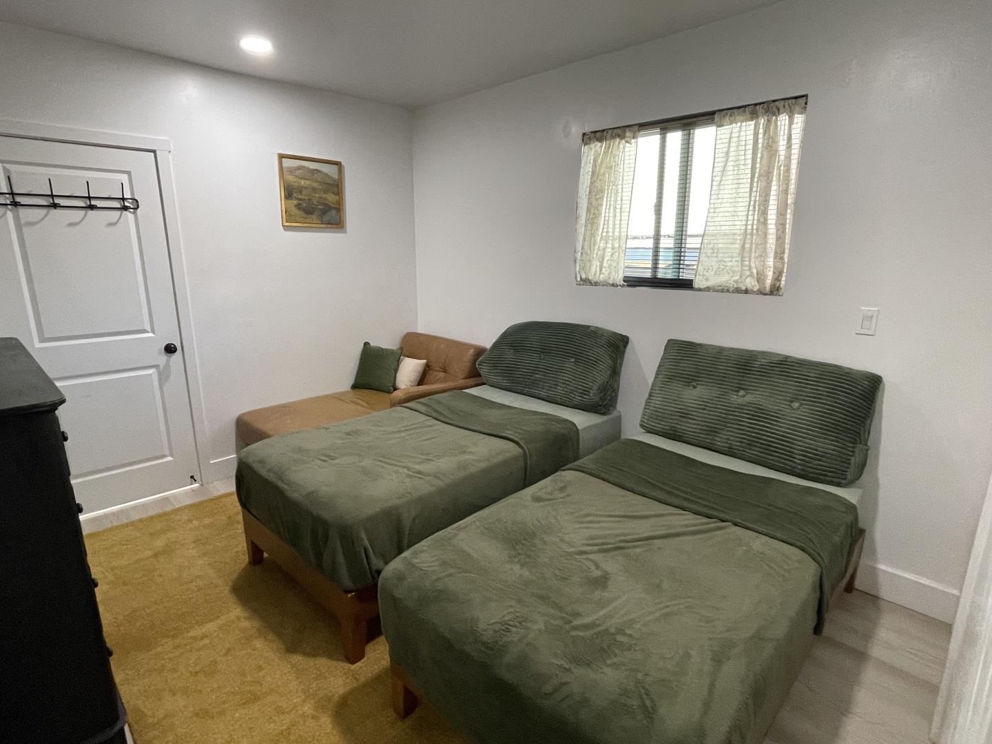 Detail Gallery Image 13 of 27 For 644 Buckeye St, Redwood City,  CA 94063 - 1 Beds | 1 Baths