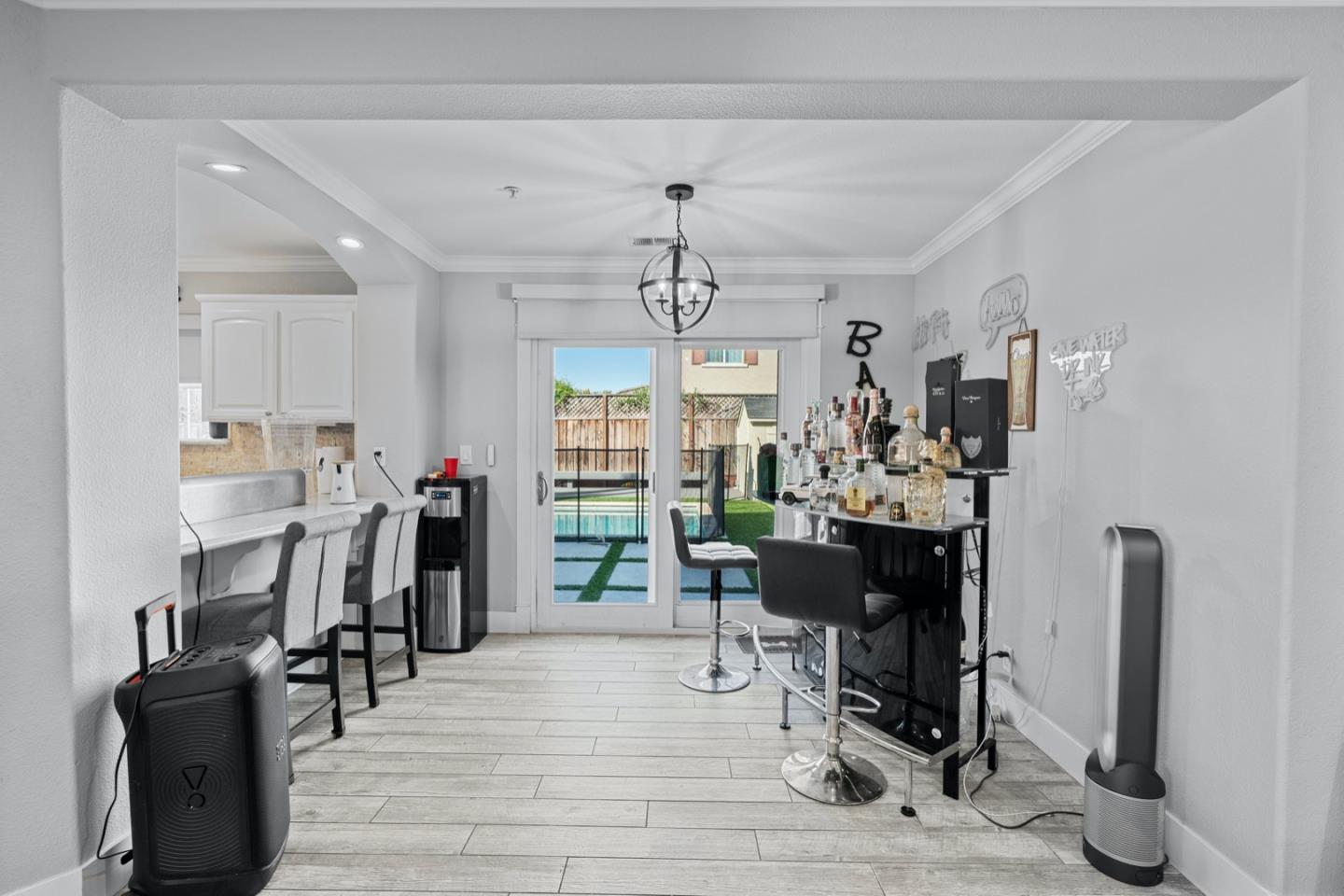 Detail Gallery Image 18 of 51 For 16935 Pine Way, Morgan Hill,  CA 95037 - 4 Beds | 3 Baths