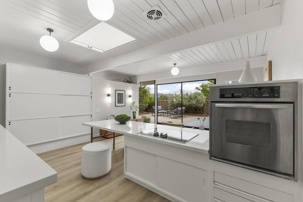 Detail Gallery Image 26 of 78 For 2055 Ticonderoga Dr, San Mateo,  CA 94402 - 4 Beds | 3 Baths