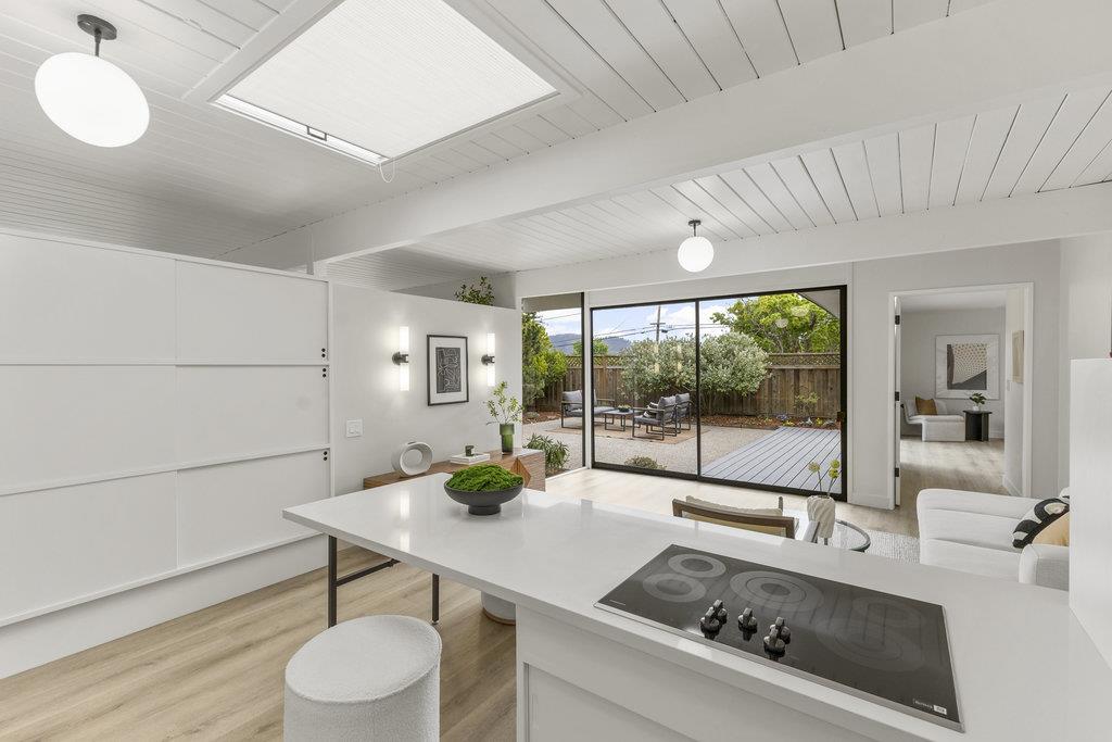 Detail Gallery Image 27 of 78 For 2055 Ticonderoga Dr, San Mateo,  CA 94402 - 4 Beds | 3 Baths