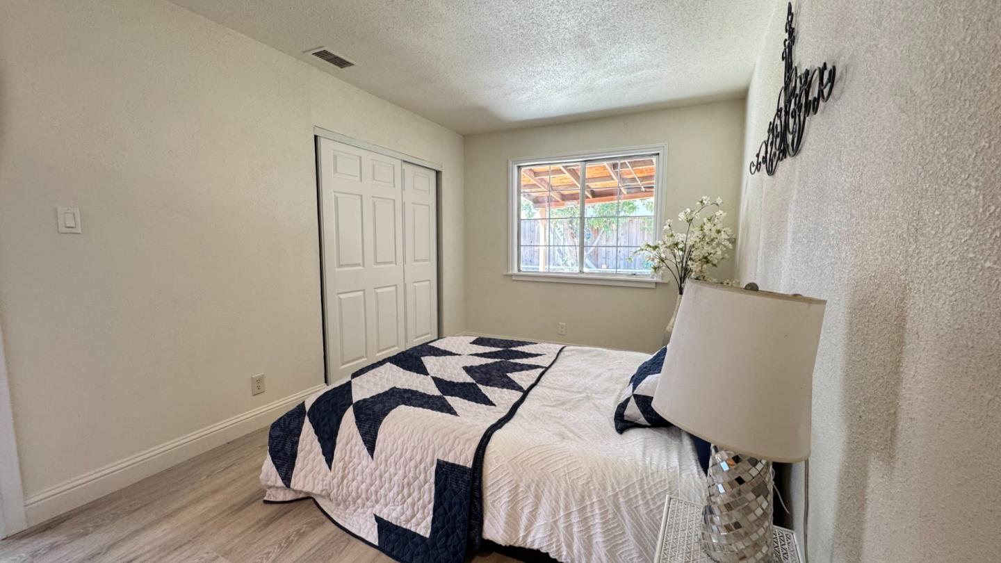 Detail Gallery Image 17 of 28 For 4573 Bolero Dr, San Jose,  CA 95111 - 4 Beds | 2 Baths