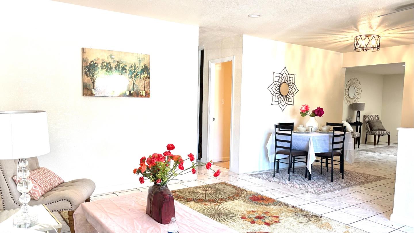 Detail Gallery Image 6 of 6 For 4573 Bolero Dr, San Jose,  CA 95111 - 3 Beds | 2 Baths