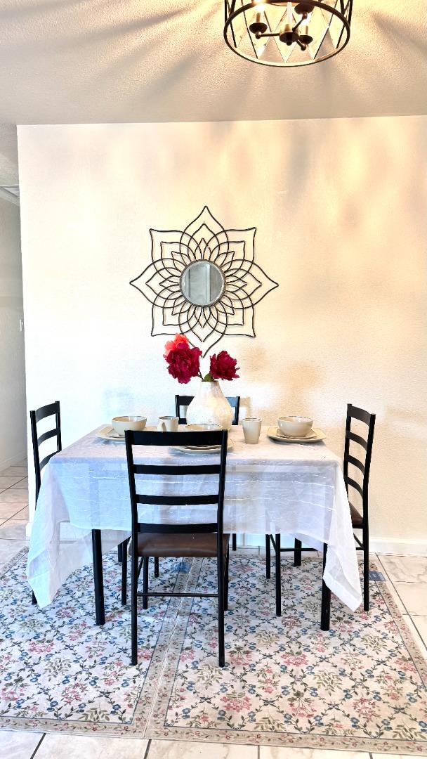Detail Gallery Image 7 of 28 For 4573 Bolero Dr, San Jose,  CA 95111 - 4 Beds | 2 Baths