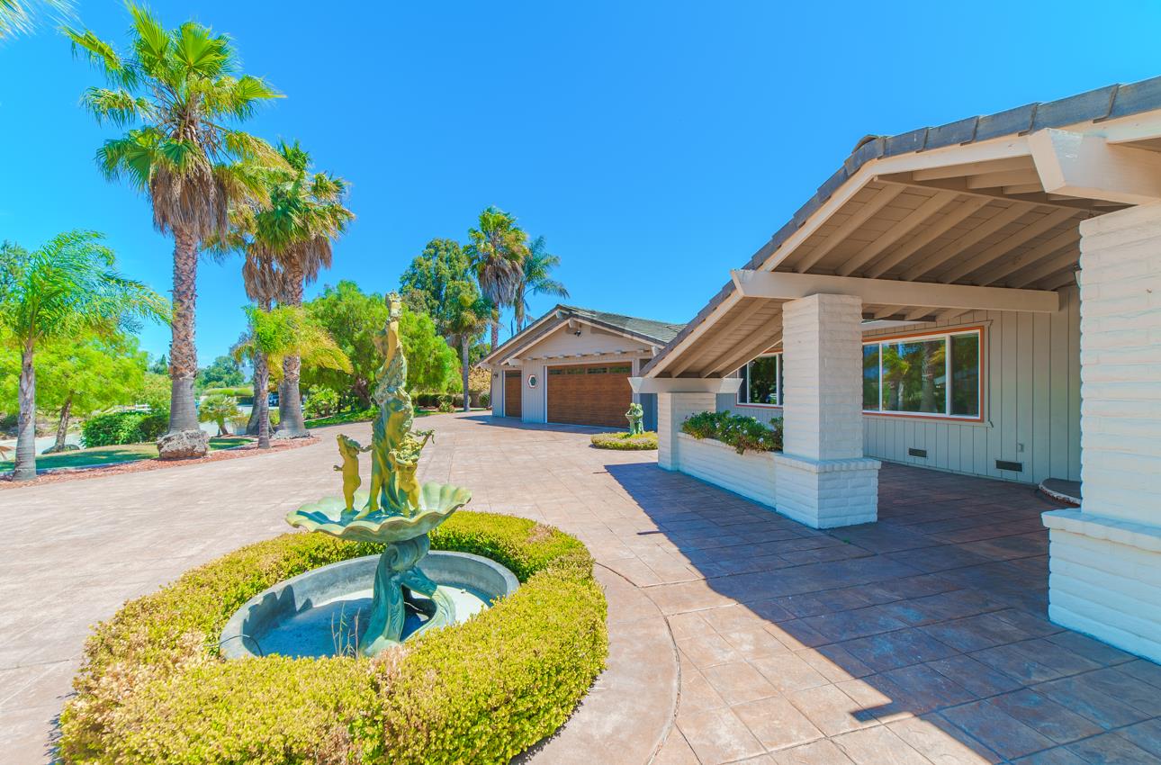 Detail Gallery Image 15 of 56 For 22125 Ranchito Dr, Salinas,  CA 93908 - 3 Beds | 2/1 Baths