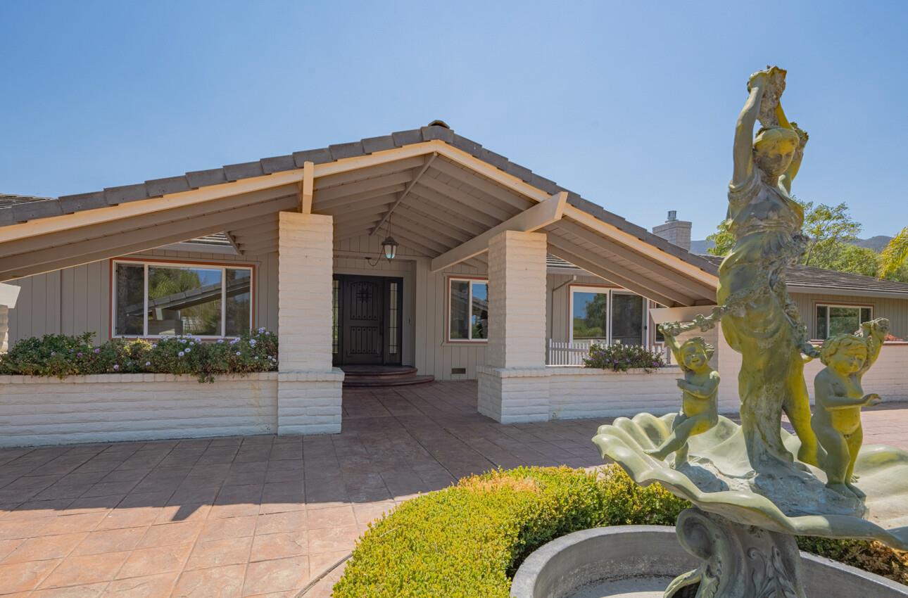 Detail Gallery Image 16 of 56 For 22125 Ranchito Dr, Salinas,  CA 93908 - 3 Beds | 2/1 Baths
