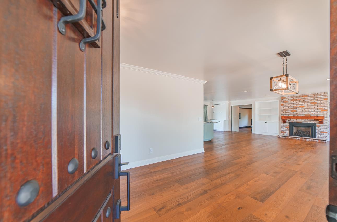 Detail Gallery Image 19 of 56 For 22125 Ranchito Dr, Salinas,  CA 93908 - 3 Beds | 2/1 Baths