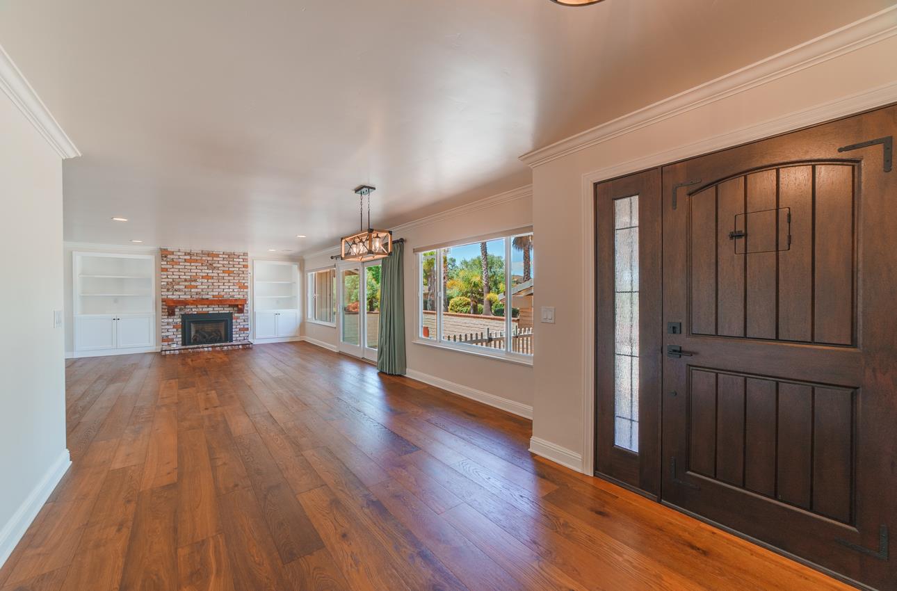 Detail Gallery Image 20 of 56 For 22125 Ranchito Dr, Salinas,  CA 93908 - 3 Beds | 2/1 Baths