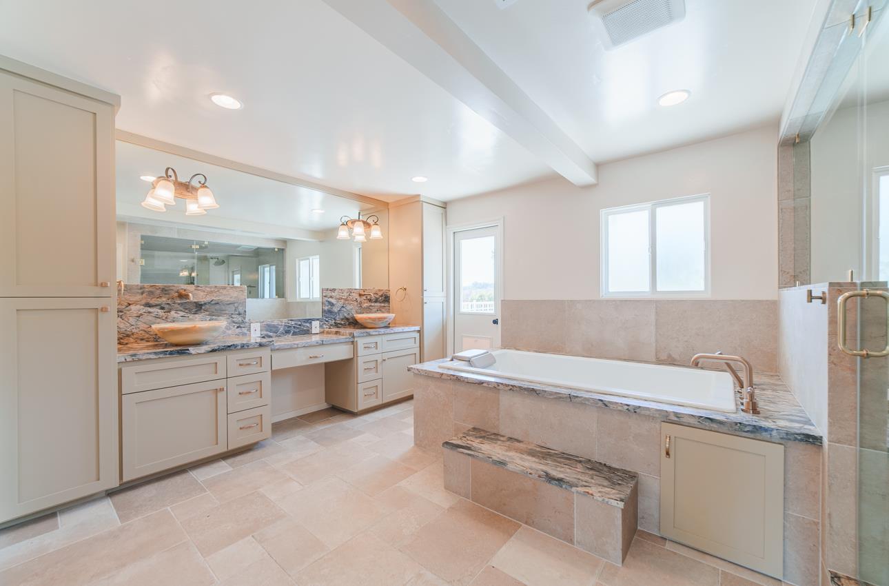 Detail Gallery Image 36 of 56 For 22125 Ranchito Dr, Salinas,  CA 93908 - 3 Beds | 2/1 Baths