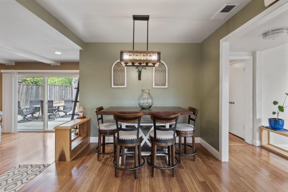 Detail Gallery Image 10 of 35 For 1301 3rd St, Gilroy,  CA 95020 - 3 Beds | 2 Baths